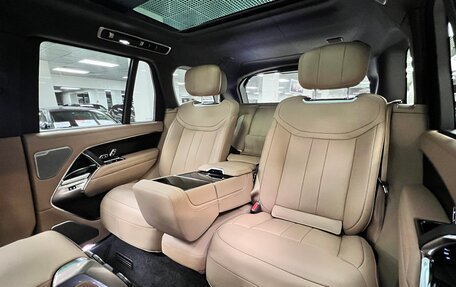 Land Rover Range Rover IV рестайлинг, 2026 год, 24 400 000 рублей, 31 фотография