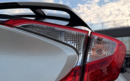 Toyota C-HR I рестайлинг, 2019 год, 2 400 000 рублей, 6 фотография