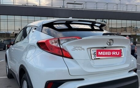 Toyota C-HR I рестайлинг, 2019 год, 2 400 000 рублей, 5 фотография