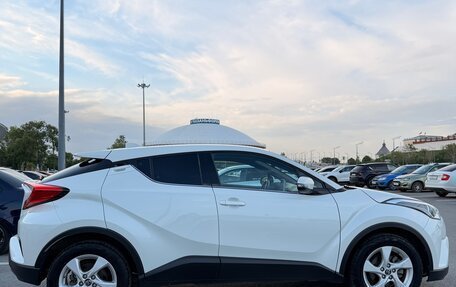 Toyota C-HR I рестайлинг, 2019 год, 2 400 000 рублей, 11 фотография