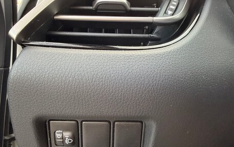 Toyota C-HR I рестайлинг, 2019 год, 2 400 000 рублей, 20 фотография
