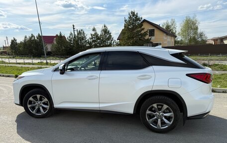 Lexus RX IV рестайлинг, 2019 год, 5 500 000 рублей, 4 фотография
