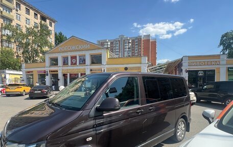 Volkswagen Multivan T5, 2011 год, 2 400 000 рублей, 9 фотография