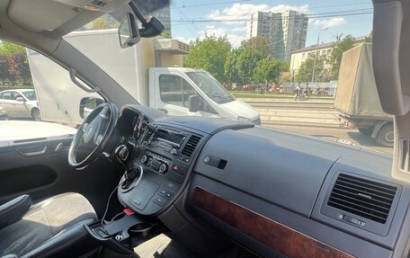 Volkswagen Multivan T5, 2011 год, 2 400 000 рублей, 4 фотография