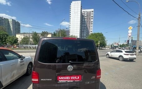 Volkswagen Multivan T5, 2011 год, 2 400 000 рублей, 8 фотография