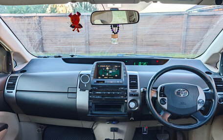Toyota Prius, 2003 год, 686 000 рублей, 9 фотография