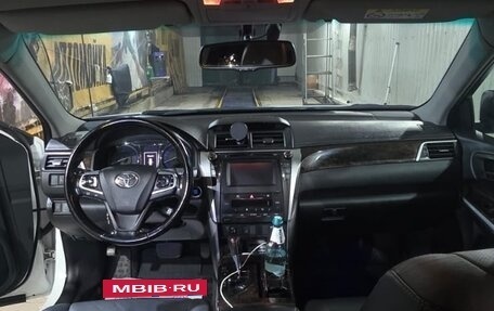 Toyota Camry, 2015 год, 1 980 000 рублей, 9 фотография