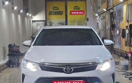 Toyota Camry, 2015 год, 1 980 000 рублей, 5 фотография