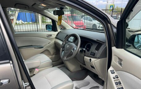 Toyota ISis I, 2010 год, 1 249 999 рублей, 16 фотография