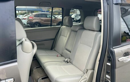 Toyota ISis I, 2010 год, 1 249 999 рублей, 12 фотография