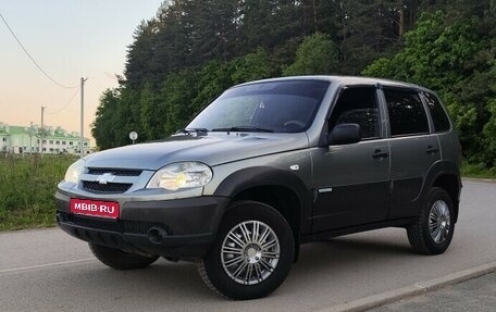 Chevrolet Niva I рестайлинг, 2011 год, 450 000 рублей, 1 фотография