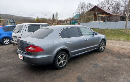 Skoda Superb III рестайлинг, 2012 год, 870 000 рублей, 5 фотография