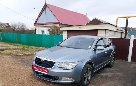 Skoda Superb III рестайлинг, 2012 год, 870 000 рублей, 3 фотография