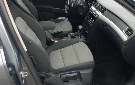 Skoda Superb III рестайлинг, 2012 год, 870 000 рублей, 2 фотография
