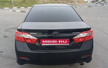 Toyota Camry, 2014 год, 1 350 000 рублей, 2 фотография