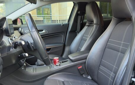 Mercedes-Benz GLA, 2015 год, 2 700 000 рублей, 14 фотография
