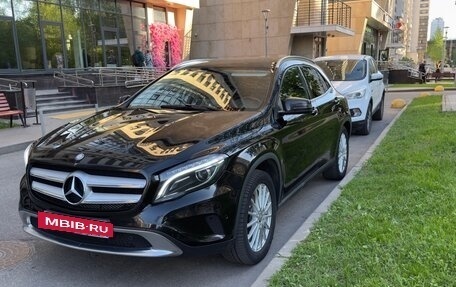 Mercedes-Benz GLA, 2015 год, 2 700 000 рублей, 2 фотография