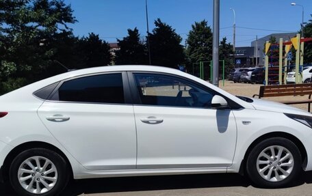Hyundai Solaris II рестайлинг, 2017 год, 1 270 000 рублей, 5 фотография