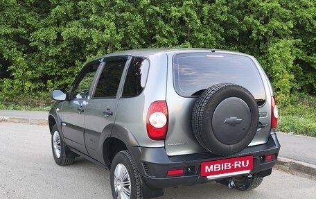 Chevrolet Niva I рестайлинг, 2011 год, 450 000 рублей, 4 фотография