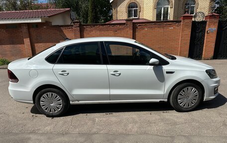 Volkswagen Polo VI (EU Market), 2018 год, 1 000 000 рублей, 2 фотография