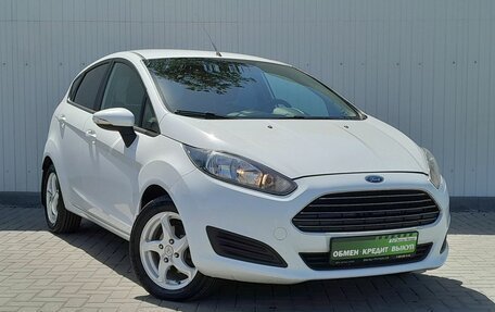 Ford Fiesta, 2015 год, 799 000 рублей, 2 фотография