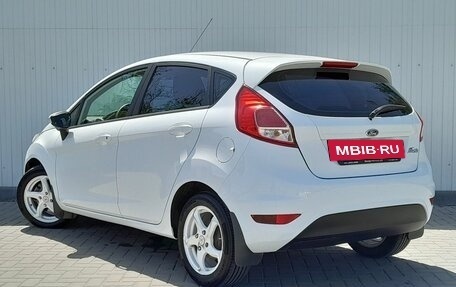 Ford Fiesta, 2015 год, 799 000 рублей, 3 фотография
