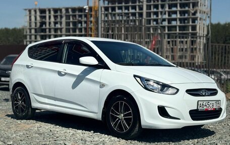 Hyundai Solaris II рестайлинг, 2011 год, 819 000 рублей, 2 фотография