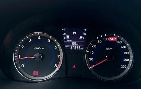 Hyundai Solaris II рестайлинг, 2011 год, 819 000 рублей, 15 фотография