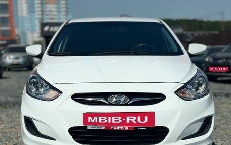 Hyundai Solaris II рестайлинг, 2011 год, 819 000 рублей, 4 фотография