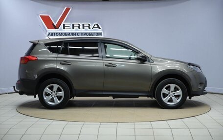 Toyota RAV4, 2013 год, 1 690 000 рублей, 4 фотография