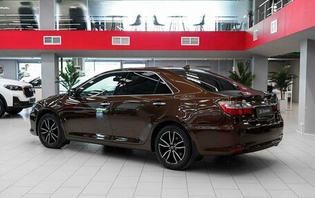 Toyota Camry, 2017 год, 1 990 000 рублей, 4 фотография