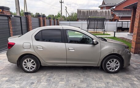 Renault Logan II, 2015 год, 250 000 рублей, 1 фотография