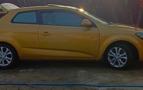 KIA cee'd I рестайлинг, 2008 год, 610 001 рублей, 3 фотография