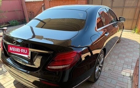 Mercedes-Benz E-Класс, 2018 год, 3 700 000 рублей, 4 фотография