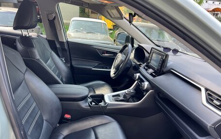 Toyota RAV4, 2020 год, 3 340 000 рублей, 14 фотография