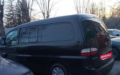 Hyundai H-1 II рестайлинг, 2005 год, 850 000 рублей, 6 фотография