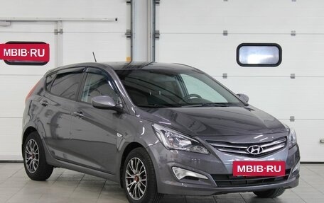 Hyundai Solaris II рестайлинг, 2015 год, 810 000 рублей, 3 фотография