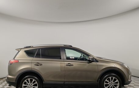 Toyota RAV4, 2018 год, 2 649 000 рублей, 3 фотография
