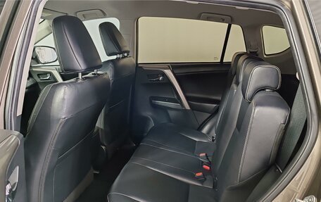 Toyota RAV4, 2018 год, 2 649 000 рублей, 11 фотография