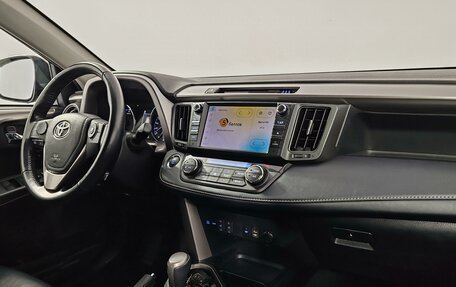 Toyota RAV4, 2018 год, 2 649 000 рублей, 10 фотография