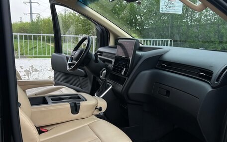 Hyundai Staria, 2022 год, 3 470 000 рублей, 33 фотография