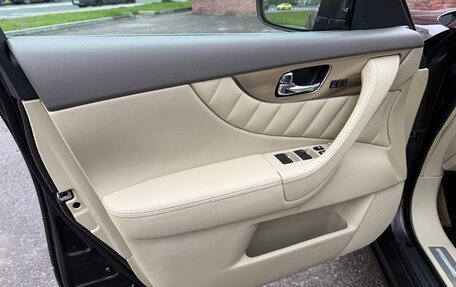 Infiniti FX II, 2009 год, 1 269 000 рублей, 20 фотография