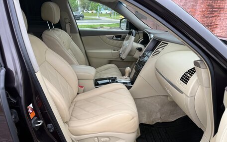 Infiniti FX II, 2009 год, 1 269 000 рублей, 38 фотография