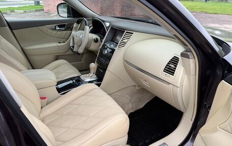 Infiniti FX II, 2009 год, 1 269 000 рублей, 39 фотография