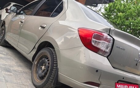 Renault Logan II, 2015 год, 250 000 рублей, 2 фотография