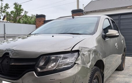 Renault Logan II, 2015 год, 250 000 рублей, 13 фотография