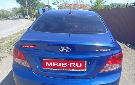 Hyundai Solaris II рестайлинг, 2012 год, 600 000 рублей, 1 фотография