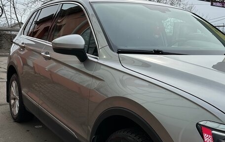Volkswagen Tiguan II, 2018 год, 2 400 000 рублей, 26 фотография