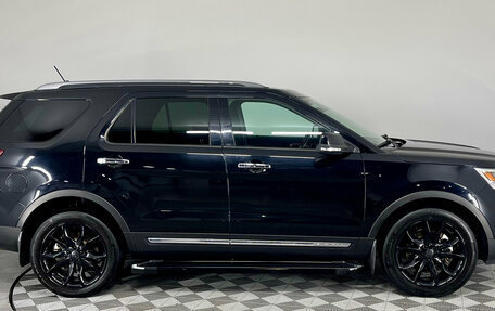 Ford Explorer VI, 2017 год, 2 890 000 рублей, 6 фотография