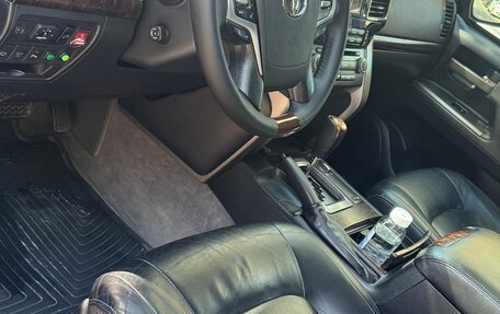 Toyota Land Cruiser 200, 2011 год, 4 700 000 рублей, 7 фотография